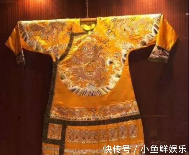 皇帝!你知道古代皇帝的龙袍值多少人民币吗?