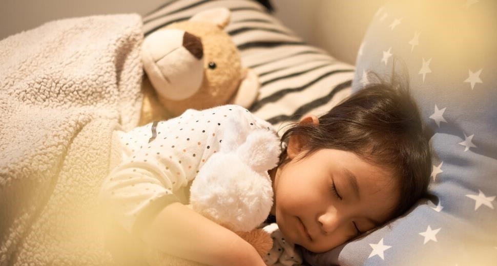 亮亮|儿科专家：睡前2个坏习惯，是孩子身高的“拦路虎”，尽早杜绝