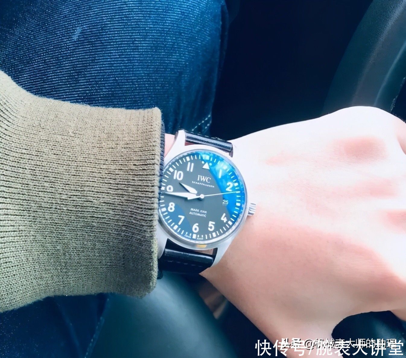 百达翡丽|选择手表应该注重机芯配置，还是更看重品牌定位？