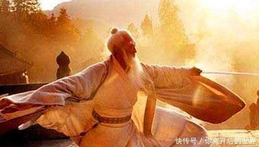 水浒传中神秘的第一高手,卢俊义见他就下跪,林冲武松不敢和他打!