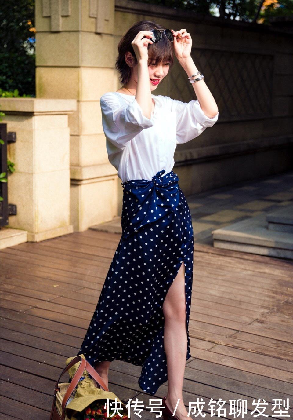 有气质|中年女人要想穿出优雅,少穿T恤多穿连衣裙,温柔减龄又有气质