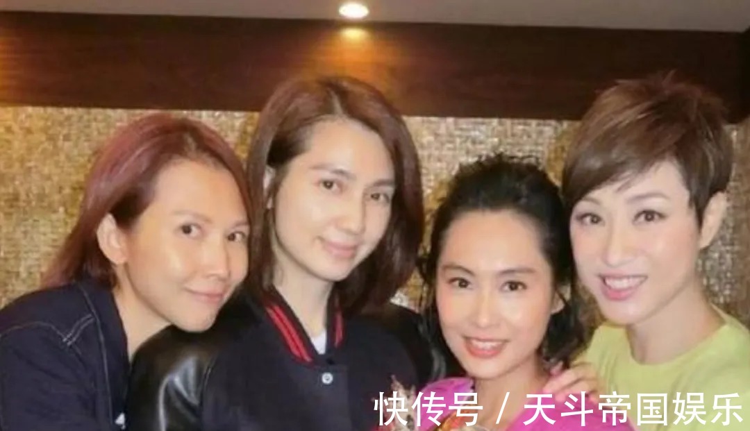 港普四姐妹再聚首,人生各不同,姐妹情卻依舊深厚,朱茵最幸福
