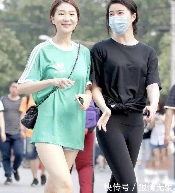 穿搭 又美又撩的打底裤穿搭,造型简约利落又显瘦,好有创意!