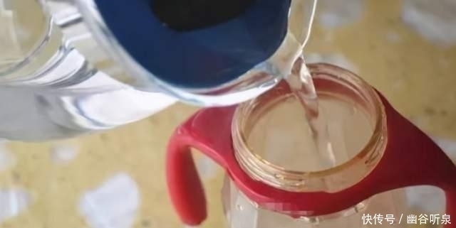 冲泡|“冲奶粉水温别高于50度”,商家放言被网友喷惨:你有孩子吗?