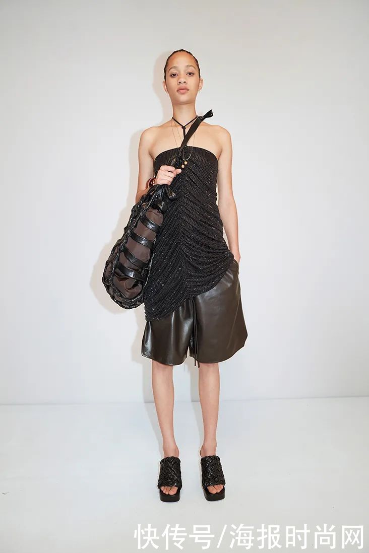 小裙子穿腻了？也许你的衣橱还差一条“百慕大短裤”