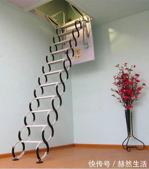 复式房|loft、复式房别再做水泥楼梯,占空间,如今流行隐形折叠楼梯
