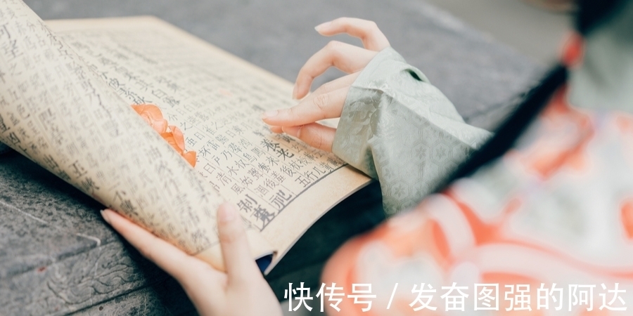 天姥连天向天横#格律诗不好写,古诗就好写?杜绝误区,且看李白对韵脚变化把控