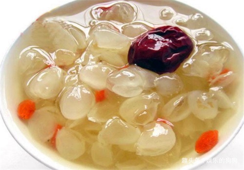 食物|冬天女性可以坚持吃4种食物,排出毒素,活血护肝,滋养女性子宫