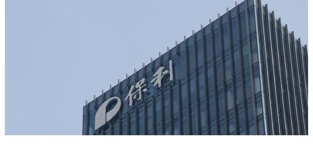 万科|楼市低谷期积极“扫货”，拿地超1400亿，今年最有钱地产商诞生