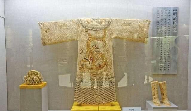 从不|古代皇帝的龙袍如此名贵,据说从不清洗,没有味道吗?