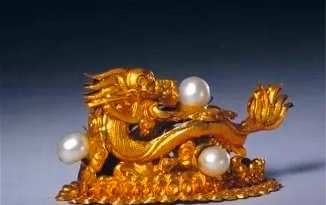 清朝|清朝乾隆以后的官帽顶子都是玻璃的吗?有什么寓意?