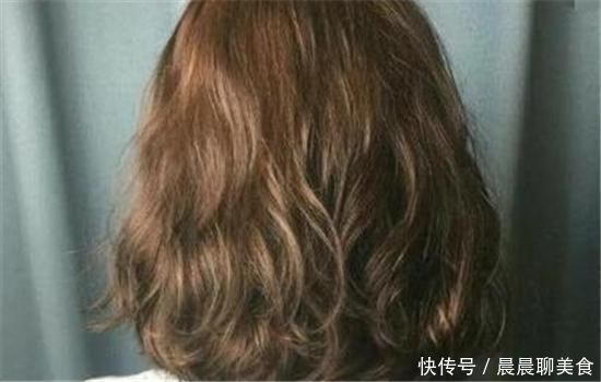 麻花辫|羊毛卷可以编辫子吗 怎么编头发弄成羊毛卷