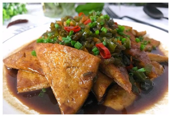 这菜只花3元钱，汁浓味鲜，比肉还好吃，老公又多吃了一碗饭