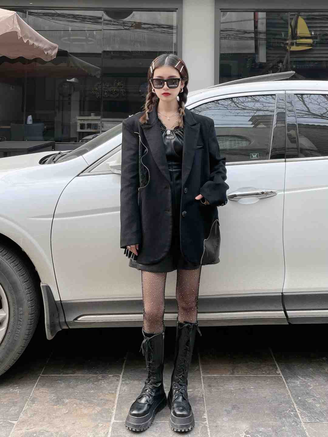 穿衣|轻熟黑丝搭什么鞋子最好看?码住这“四款”可以美上加美