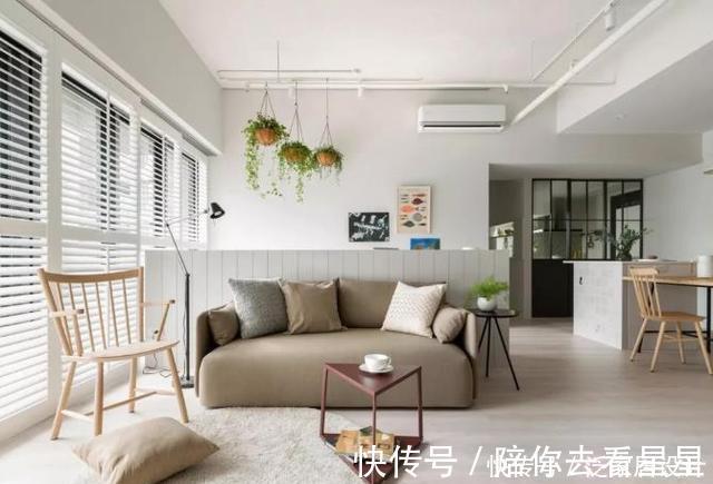 晾衣架|阳台和客厅打通后，衣服晾哪里？5种办法解决，让你不再困扰！