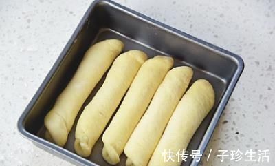一碗面粉，一包牛奶，掌握这个配方，这款面包的造型也比较简单