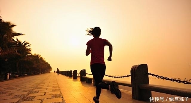 脂肪|肚子肉减不掉?是内脏脂肪在作怪,每天这样做,教你减掉大肚腩