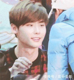 |搞笑GIF:女生宿舍都是这样子吗 跟我想像中的不一样啊