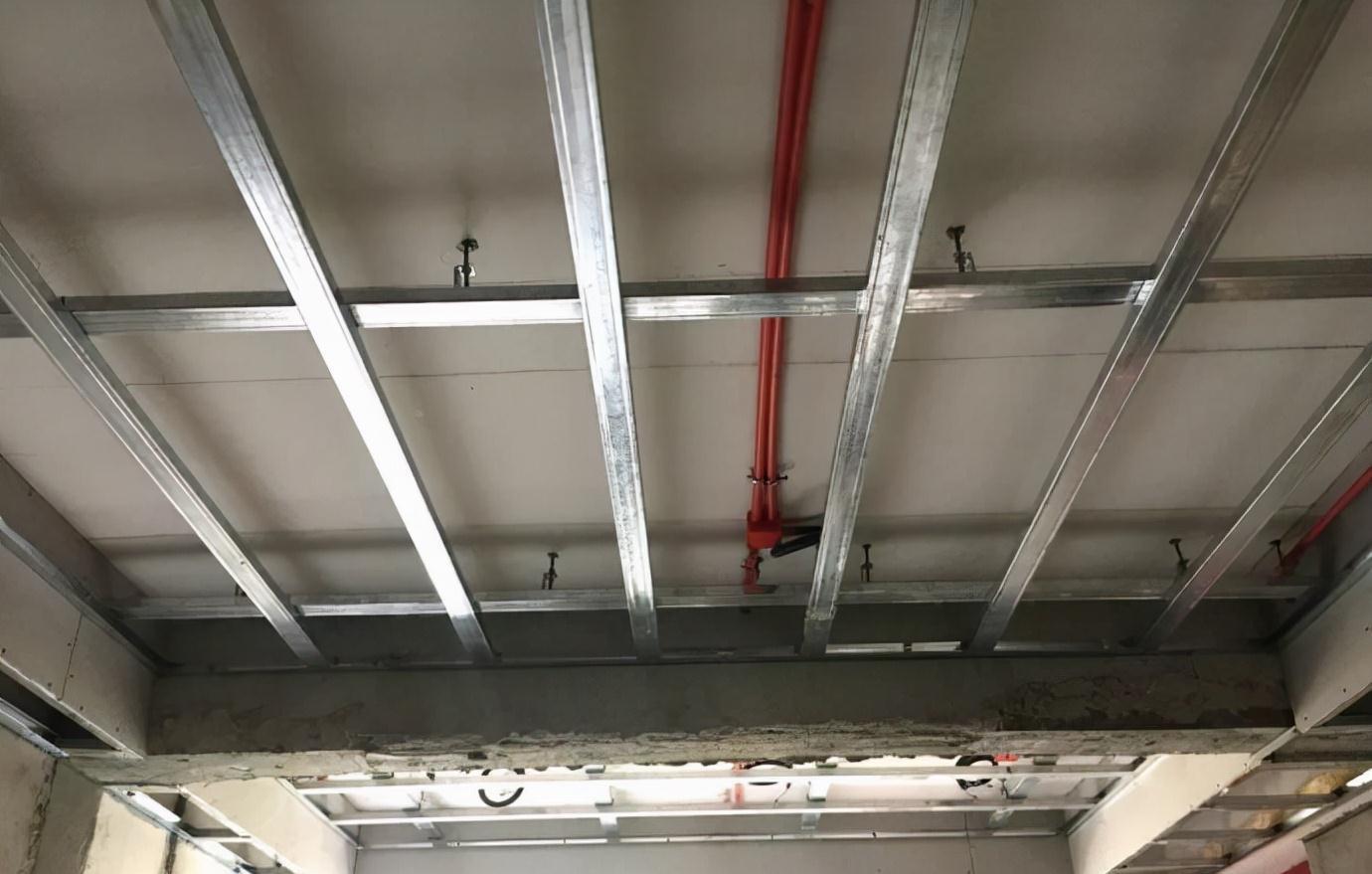 管线|水电走顶,价格贵又缺点多,为什么装修公司还推荐?听听大实话