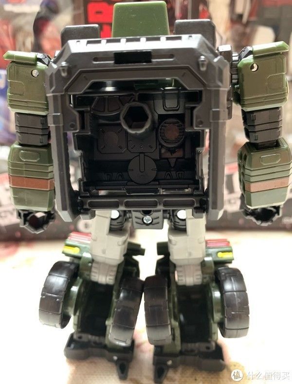 机器人|闲敲棋子落灯花 篇六十七:变形金刚 同模的精彩 围城探长与世代精选激射
