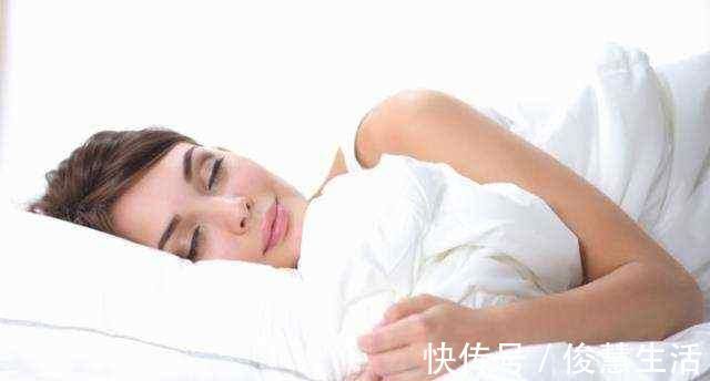 口水|为什么女人喝口水都“发胖”？医生建议：做到这5点，想不瘦都难