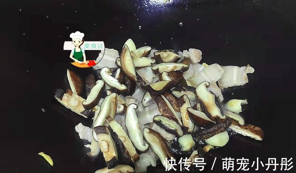 猪皮|天冷，这菜常被人扔掉，简单一煮比肉香，一次做好放冰箱，特省事