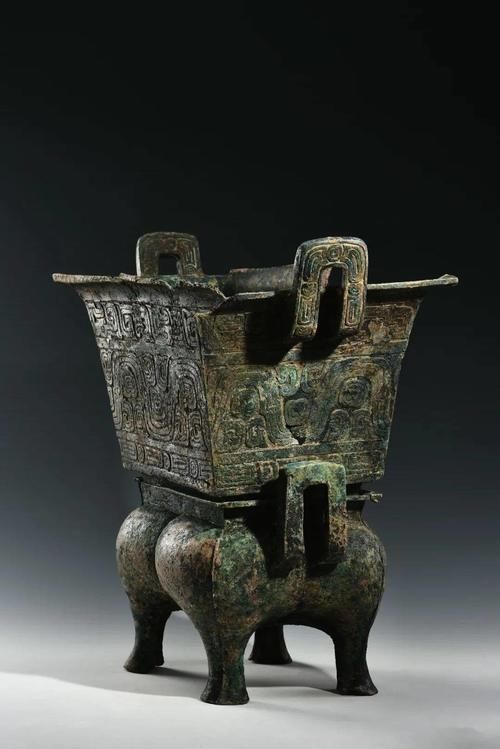 出土|垣曲发现1200平米古墓,出土周代虢国重器~