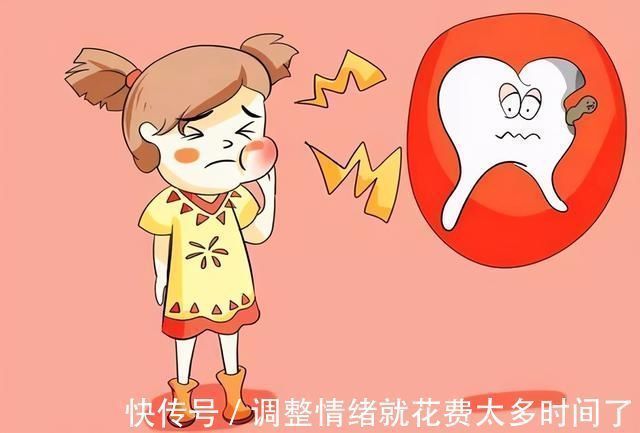 牙齿|原来门牙真的可以“笑”掉,男孩拔牙时头一抬门牙就掉了,一脸懵