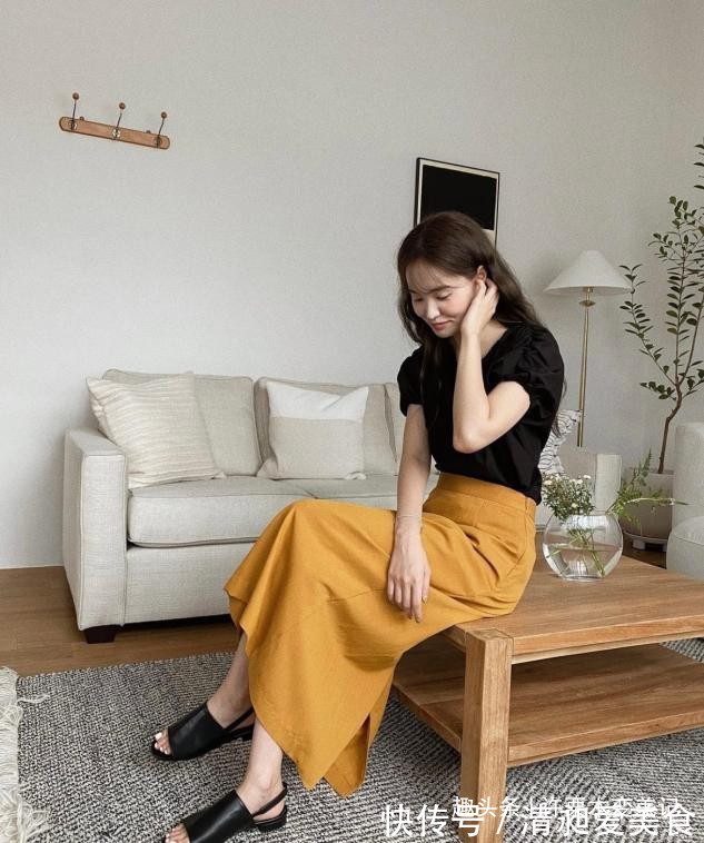 时髦 扔掉你的碎花裙!今夏流行这“3种”裙子,40岁女人穿更时髦减龄