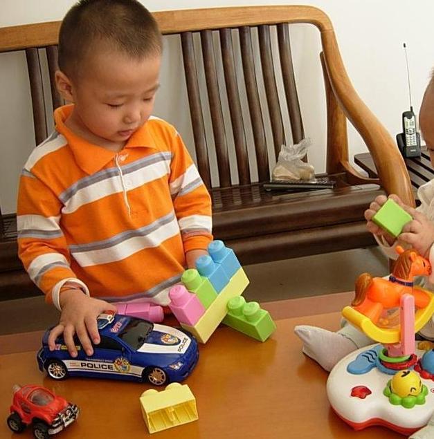 妈妈|母子“互相伤害”火了,第一次当娃,第一次当妈,谁也别让谁