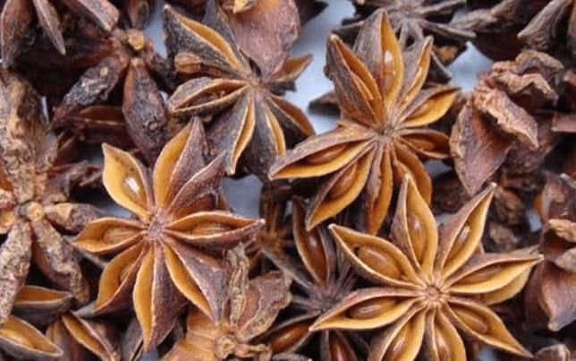 买八角时，符合这4个特征，八成是假八角，为了健康，白送也别要