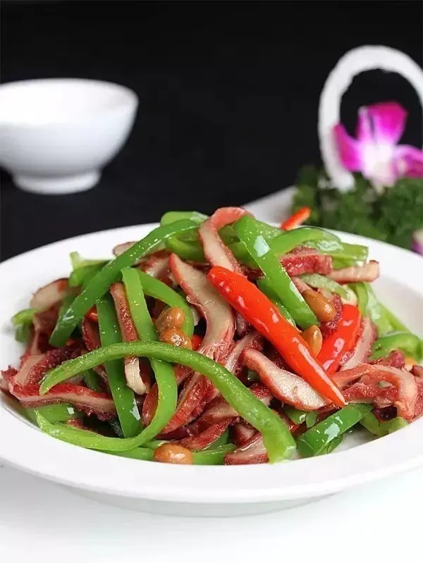 酒楼|九道酒楼口碑菜品,实实在在,味道出彩!
