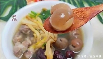 失眠最怕這道湯,隔2天喝1碗,一覺睡到自然醒,想睡不著都難