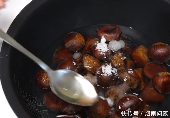 煮板栗,多数人第一步就做错!多做这1步,板栗软糯香甜,好剥壳