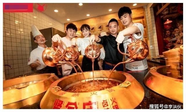 陈赫火锅分店天花板弄伤客人，原本是明星投资样板，差点砸了招牌