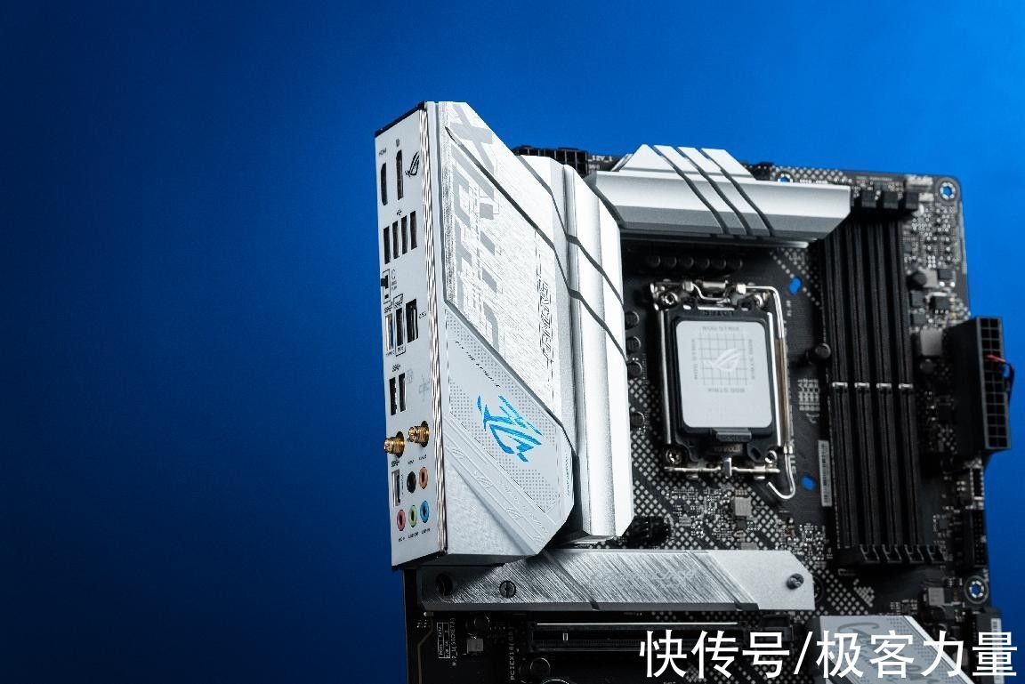 发布会|ROG 2022新品发布会 吹雪全家桶&外设全家福