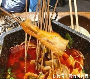 长春的美食数不胜数,让人百吃不厌、流连忘返