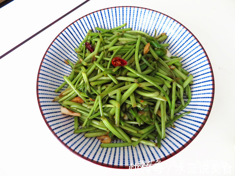 闺蜜带孩子来吃饭，我半小时做了5菜1汤，孩子说明天还来！