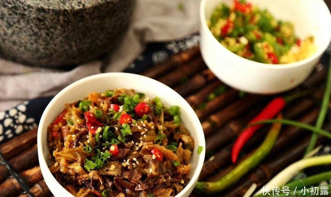 做茄子, 农村妈妈的妙招, 只用几滴油, 好吃得不行不行的!