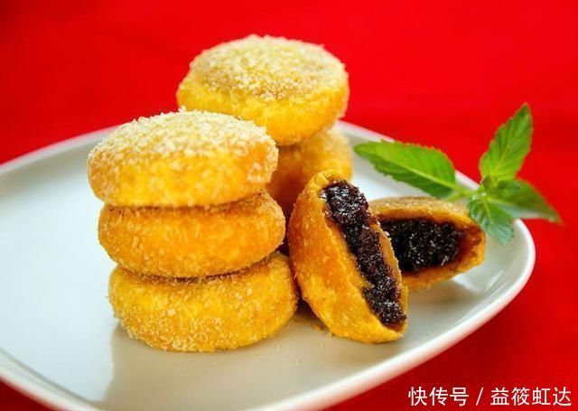 做南瓜饼时,用淀粉还是糯米粉,大厨都错了,用它才暄软又好吃