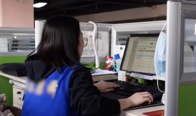 老伴|80岁奶奶为老伴网购纸尿裤，5年后店主接到电话以后用不到了