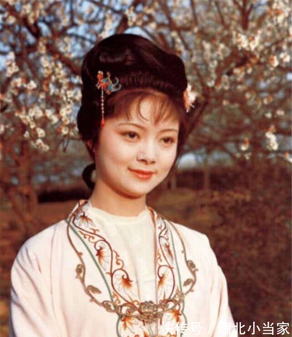 林黛玉#细读红楼梦才发现,这一细节,是薛宝钗战胜林黛玉的法宝