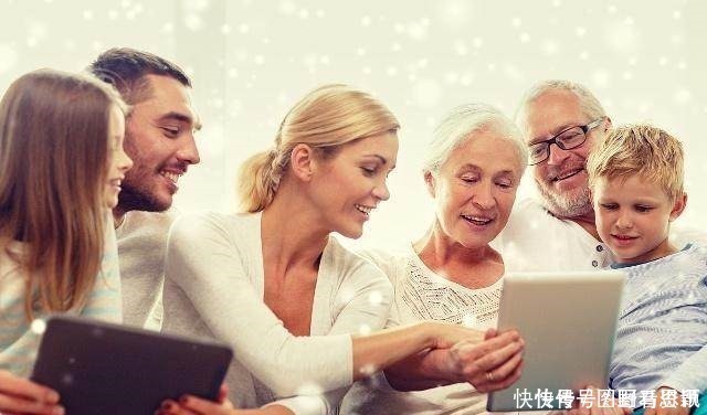 父母|父母在,人生尚有来处,父母去,人生只剩归途!被这句话深深打动