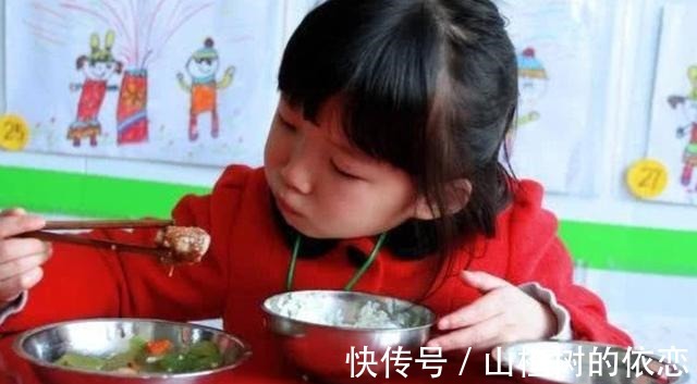 补充水分|儿科医生建议气温逐渐回暖,这几件事别对宝宝做,父母要记牢