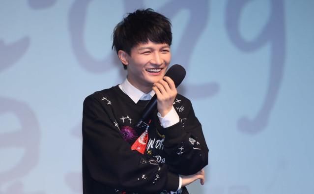 周慎 唱歌声乐技巧周深空降明日之子,现场教科书级别演唱,惊艳全场