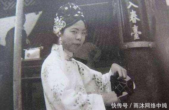 溥仪|作为皇妃的婉容和文绣当年给溥仪留下了什么印象？