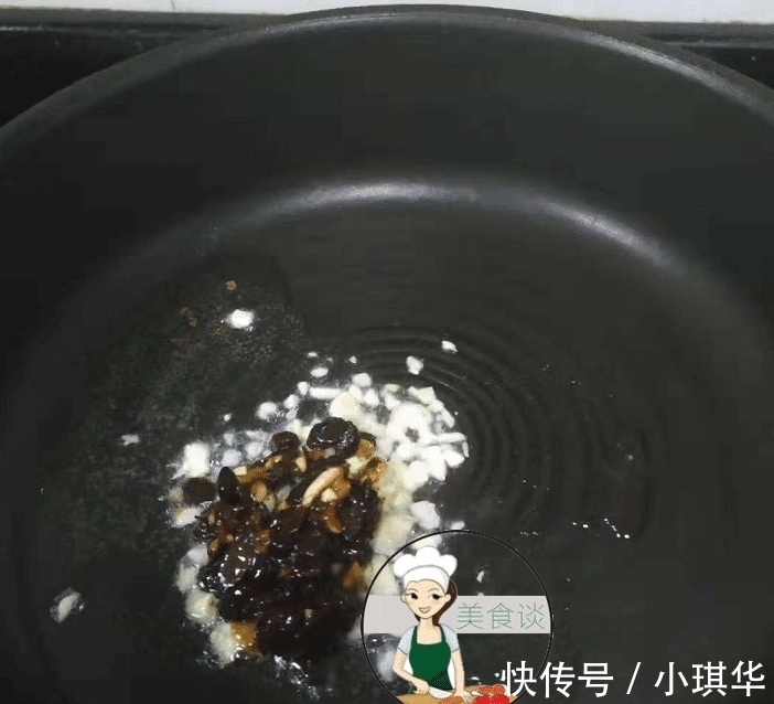 炒青菜|这青菜, 钙含量是莴笋的2倍, 配它一起炒, 清香脆嫩, 儿子吃撑了