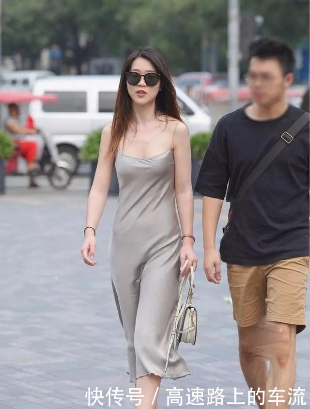 吊带长裙|丝质吊带长裙，显白显时尚，少女感十足