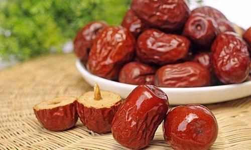 女人愛美，不妨多吃以下食物，美顏抗衰，淡化皺紋，早吃早好！