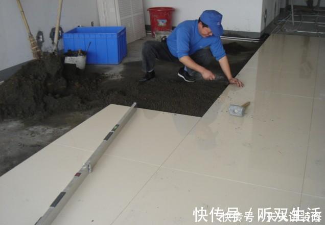 瓷砖地板|头一次见装修不铺瓷砖地板，装这种地面更省钱实用，太机智了